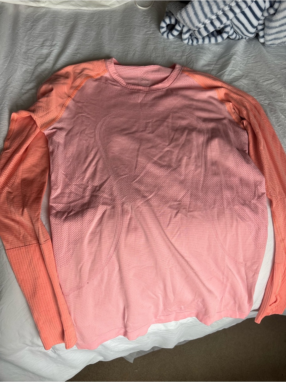 Lululemon Swiftly Tech long sleeve